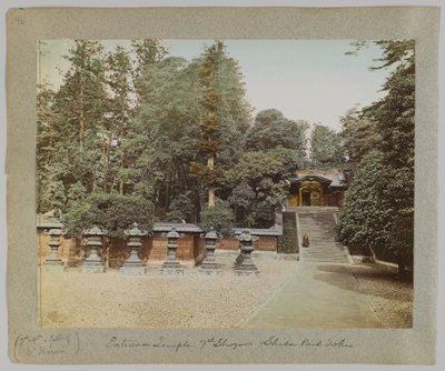 Entrée du temple du 7e shogun, parc de Shiba, Tokyo, Japon - Japanese Photographer