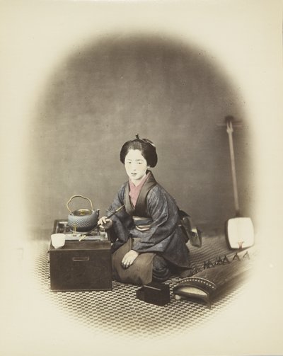 Femme avec un koto et un shamisen - Japanese Photographer