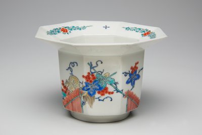 Tasse, fin 17e-début 18e siècle - Japanese School
