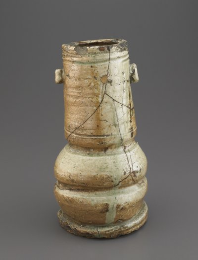 Vase à fleurs avec deux anses, préfecture de Mie, période Momoyama, début du 17e siècle - Japanese School