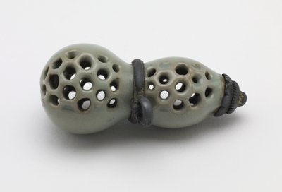 Netsuke en forme de gourde, province de Yamashiro, période Edo ou ère Meiji - Japanese School