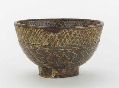 Bol à thé avec décoration incisée, île de Tsushima, préfecture de Nagasaki, période Edo - Japanese School