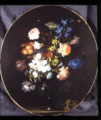 Nature morte de fleurs, y compris des roses, des œillets et des jacinthes dans un vase en verre - Jean Baptiste Monnoyer