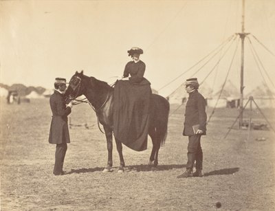[Lady Canning sur son Arabe noir et Lord Clyde, commandant en chef], 1858-61 - Jean Baptiste Oscar Mallitte