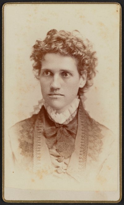 Carte-de-visite portrait de Miss Julia J. Thomas - Jefferson Beardsley