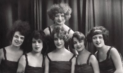 Groupe de danse ou de théâtre - Jerome Ltd