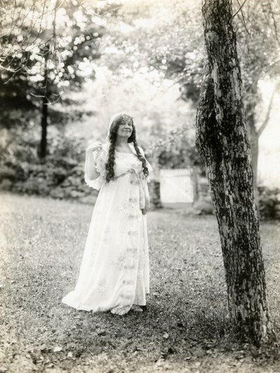 Grace Duffy Boylan, mère de Malcolm Stuart Boylan, réalisateur à Hollywood, vers 1905-17 - Jessie Tarbox Beals