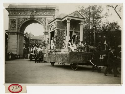 Parade historique Char colonial n° 27 - Jessie Tarbox Beals