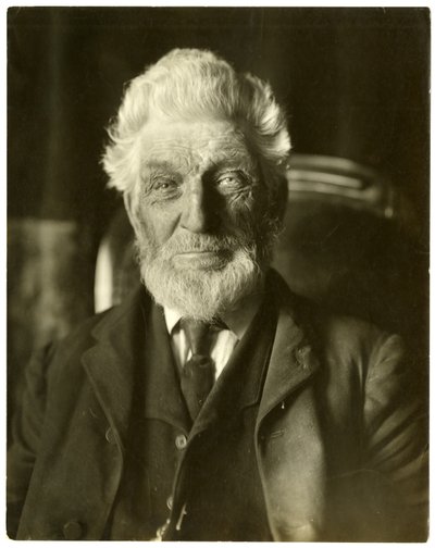 M. Messenger, apiculteur, vers 1905-09 - Jessie Tarbox Beals