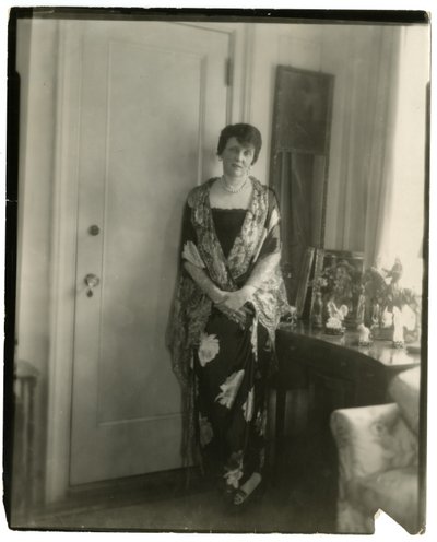 Mme Emily Post, Étiquette, vers 1926-28 - Jessie Tarbox Beals