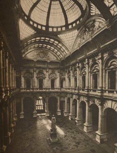 Cour intérieure couverte de verre de la Bourse royale - Joel