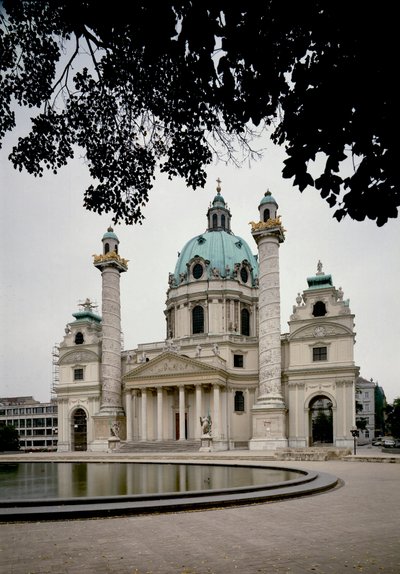Vue de la Karlskirche - Johann and Joseph  Fischer von Erlach