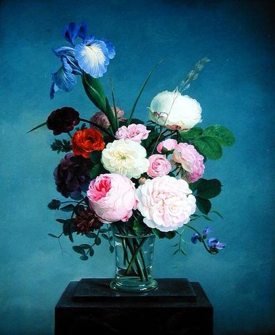 Roses et iris dans un vase en verre sur un socle en marbre - Johannes Ludwig Camradt