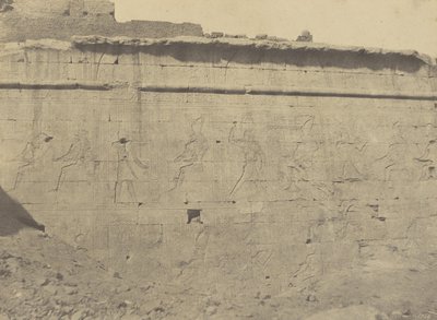 Edfou, Sculptures et Inscriptions de la Façade Orientale du Mur d