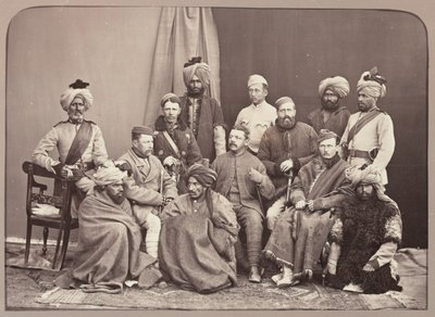 Officiers britanniques et indigènes, 5e régiment d