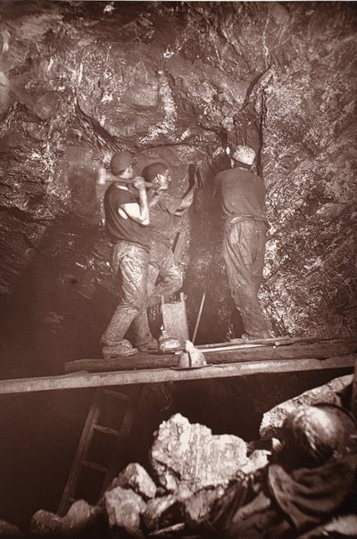 Arrêt en surplomb, mine de Cook