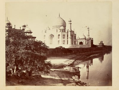 [Taj Mahal depuis les rives de la rivière Yamuna] - John Edward Saché