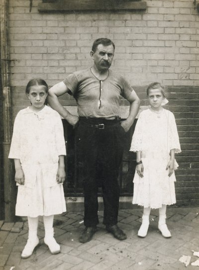 Un ouvrier et ses filles, Kensington, Philadelphie - John Frank Keith
