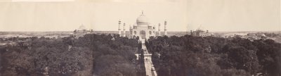 [Le Taj Mahal depuis la porte], janvier-mars 1864 - John Murray