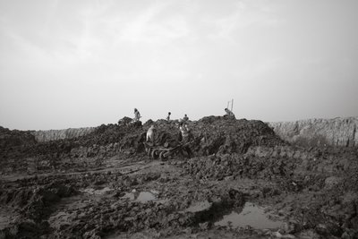 Usines de briques à Kolkata, Inde, 2016 (photo) - Jon Nicholson
