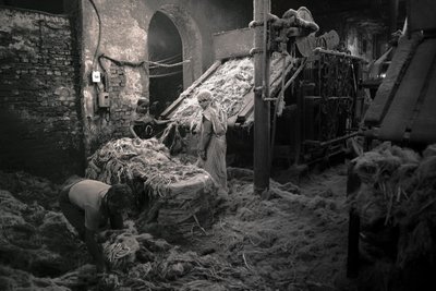 Usine de jute, Kolkata, Inde, 2017 (photo) - Jon Nicholson