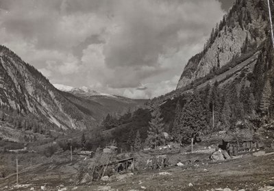 Album "Meine weltkriegs - Erinnerungen Front Sud-Ouest (Carinthie, Italie, Tyrol du Sud) 31/03/1915-12/11/1918 - Josef Zohles Wien": soldats dans la vallée de L - Josef Zohles