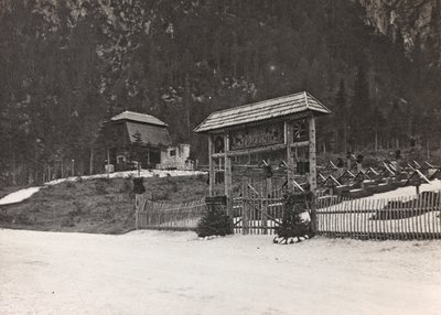 Album "Meine weltkriegs - Erinnerungen Front Sud-Ouest (Carinthie, Italie, Tyrol du Sud) 31/03/1915-12/11/1918 - Josef Zohles Wien": cimetière militaire à Seisse - Josef Zohles