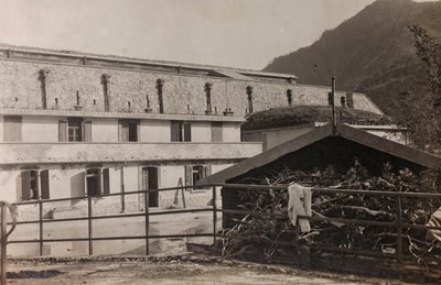 Album "Meine weltkriegs - Erinnerungen South-West Front (Carinthie, Italie, Tyrol du Sud) 31/03/1915-12/11/1918 - Josef Zohles Wien": la forteresse de Chiusaforte - Josef Zohles