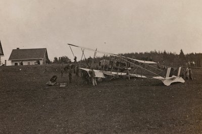 Album "Meine weltkriegs - Erinnerungen South-West Front (Carinthie, Italie, Tyrol du Sud) 31/03/1915-12/11/1918 - Josef Zohles Wien": soldats autrichiens avec un canon - Josef Zohles