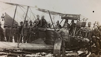 Album "Meine weltkriegs - Erinnerungen South-West Front (Carinthie, Italie, Tyrol du Sud) 31/03/1915-12/11/1918 - Josef Zohles Wien" : soldats autrichiens avec un mitrailleur - Josef Zohles