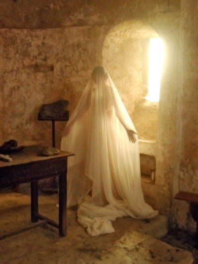 Dans la chapelle 2 - Joseph Angilella Auquier
