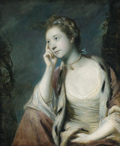Portrait de Lady Mary Coke, mi-longueur, dans un manteau rouge bordé d