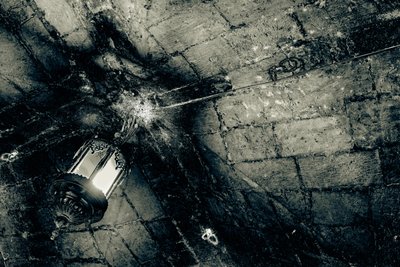 Lanterne de passage, de la série Église du Saint-Sépulcre, 2016 (photographie) - Joy Lions