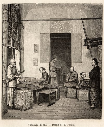 Le tamisage de la poudre à canon, pour trier les granulés selon leur taille et leur qualité avant le dernier séchage qui leur donne leur parfum, dans une usine de poudre à canon à Fati Bay (province de Canton), gravure d