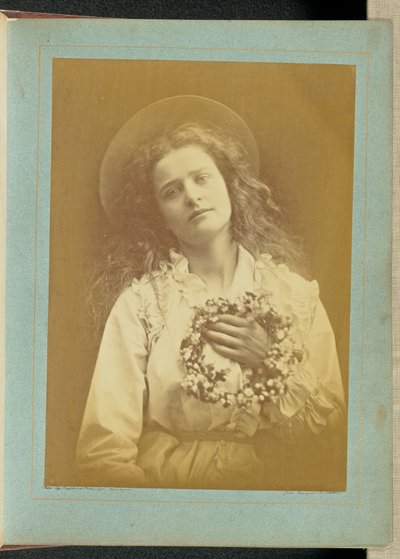 [Car je serai la reine du mois de mai, mère, je serai la reine du mois de mai".] - Julia Margaret Cameron