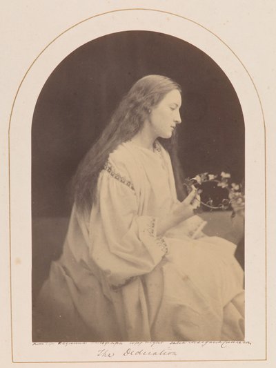 La dédicace [Hattie Campbell] - Julia Margaret Cameron