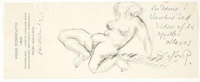Jeune fille nue assise, appuyée sur les touches d