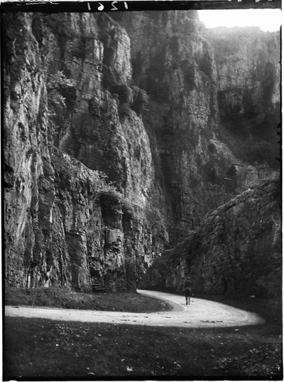 Cheddar Gorge, Cliff Road, Cheddar, Sedgemoor, Somerset, 22/05/1907 (photo n/b) - Katherine Jean Macfee