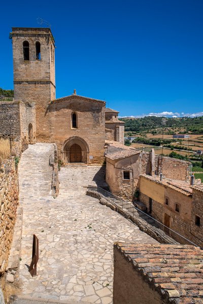 Village médiéval de Guimerà au coucher du soleil, Urgell, Lleida, 2021 - Alec Hunter