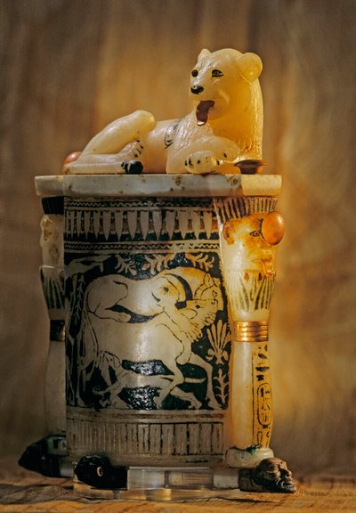 Pot cosmétique avec lion sur le couvercle, 2009 - Kenneth Garrett