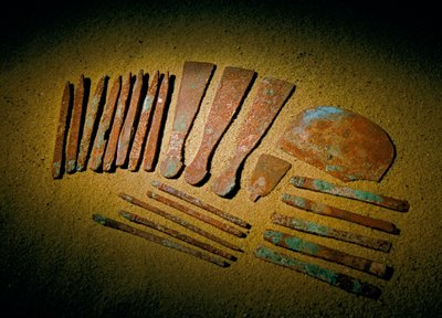 Égypte; Archéologie; Ancien Empire; Saqqara, Tombe de Qar, Qar, Médecin, cuivre, outils,... - Kenneth Garrett