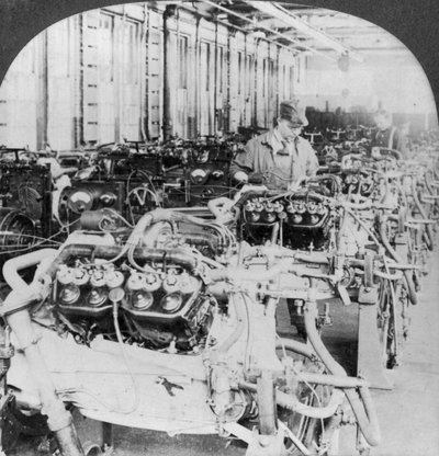 Test des moteurs dans une usine automobile, Detroit, Michigan, USA, XXe siècle - Keystone View Company