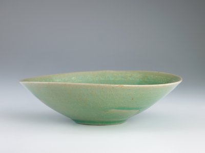 Bol avec décoration incrustée de poissons jumelés, seconde moitié du 12e siècle - Korean School