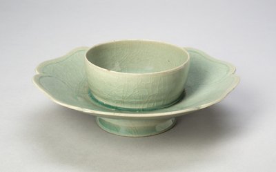 Support de tasse à bord lobé, dynastie Goryeo - Korean School