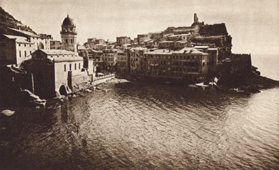 Italie : Vernazza, Riviera (photo n/b) - Kurt Hielscher
