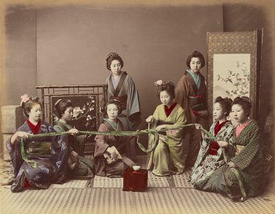 (Konkonchiki) Fille japonaise jouant à un jeu, c.1880 - Kusakabe Kimbei