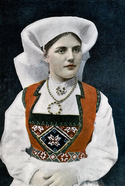 Femme portant un costume national norvégien, vers 1890 - L Boulanger
