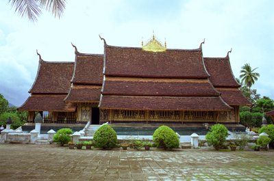 Main sim, ou pagode, 1560 - School Laotian