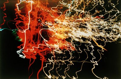 Sans titre (Auto headlights white, orange and red, traffic squiggles) - Laszlo Moholy Nagy