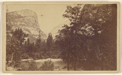 Le lac Mirror. Vallée de Yo-Semite. Mariposa Co. - Lawrence and Houseworth